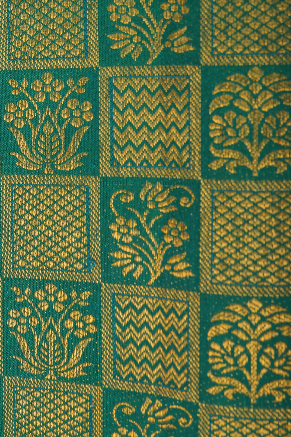 Image of Kanchipattu Teal Green Brocade Luminous Sheen Saree